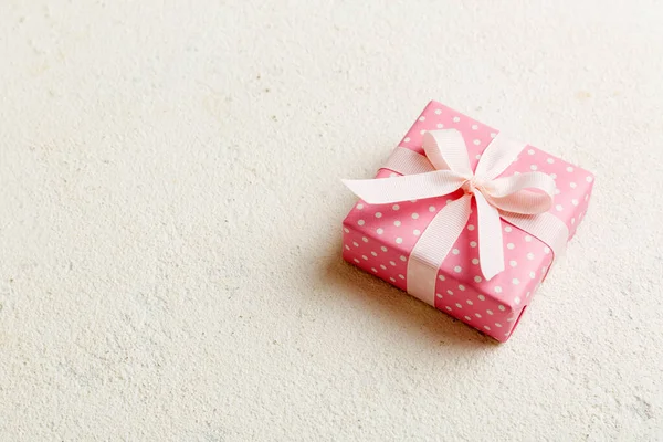 Завернутые Рождество Другой Праздник Ручной Работы Подарочная Коробка Цветной Бумаге — стоковое фото