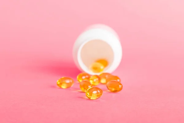 Soft Gels Pills Omega Oil Spilling Out Pill Bottle Close — Stockfoto