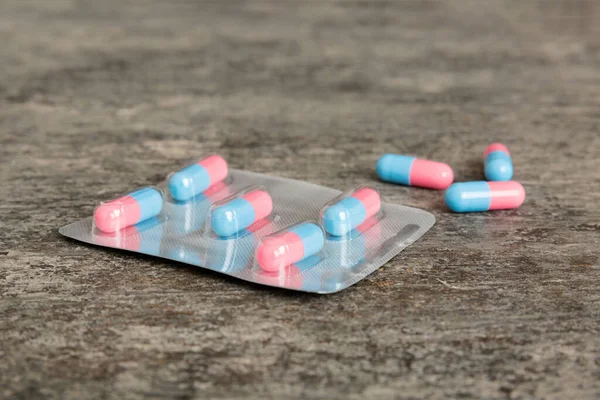 Arka Planda Ilaç Hapları Laçlar Reçeteli Haplar Arka Plandaydı Mavi — Stok fotoğraf