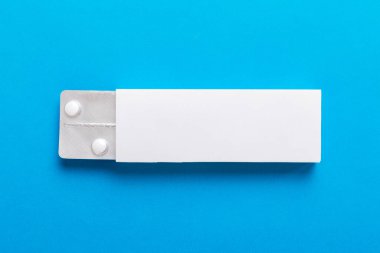 Boş Beyaz Ürün Paket Model Kutusu. Kabarcık görünümlü boş ilaç kutusunu aç.