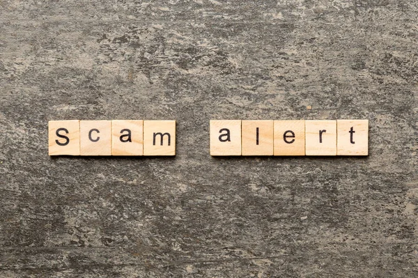 Scam Alert Word Written Wood Block Scam Alert Text Table — Stock Photo, Image