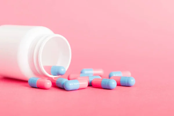 Plastic Medicine Bottle Capsules Pills Colored Background Online Pharmacy Painkiller — 스톡 사진