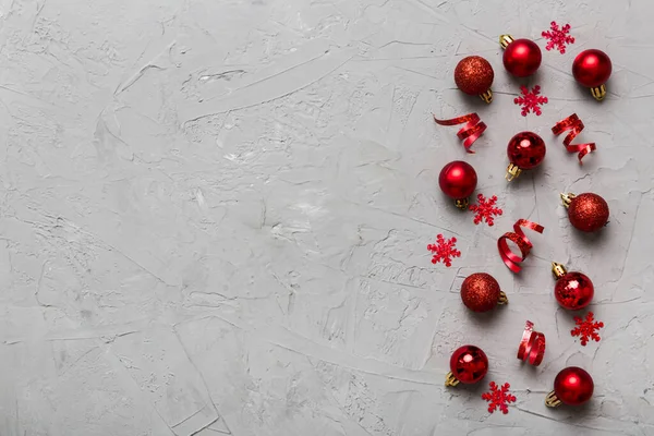 Christmas Composition Pattern Christmas Balls Colored Background Flat Lay Top — Stock Photo, Image