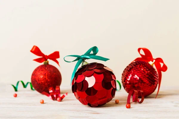 Christmas Ball Colored Background Decoration Bauble Ribbon Bow Copy Space — Stockfoto