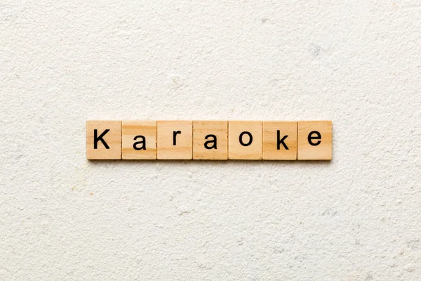 Karaoke Woord Geschreven Houtblok Karaoke Tekst Tafel Concept — Stockfoto