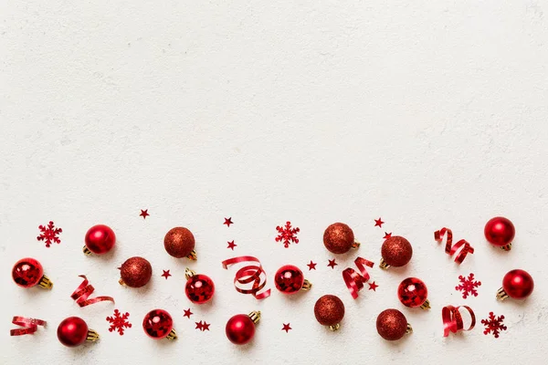 Christmas Composition Pattern Christmas Balls Colored Background Flat Lay Top — Fotografia de Stock