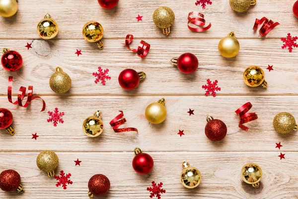 Christmas Composition Pattern Christmas Balls Colored Background Flat Lay Top — Fotografia de Stock