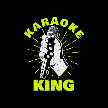 Tişört tasarımı karaoke kralı elinde mikrofon ve siyah arkaplan illüstrasyonuyla