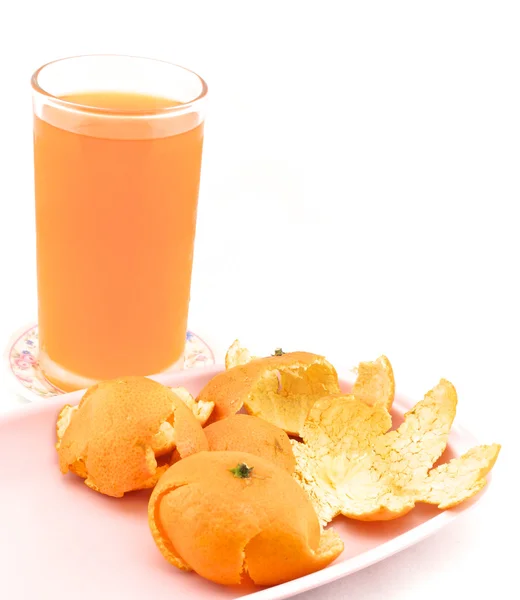 Sumo de laranja frio com casca — Fotografia de Stock