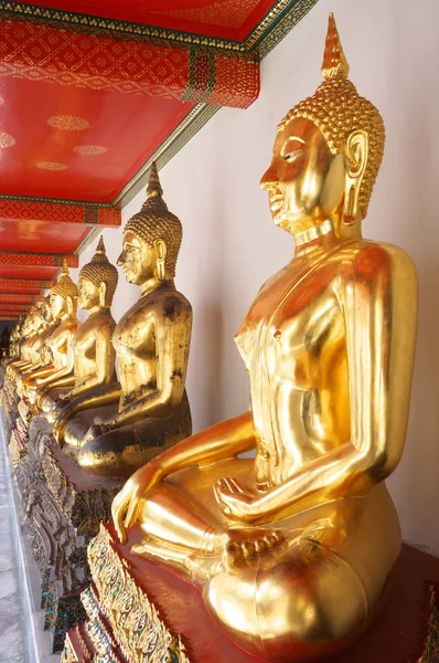 Buda dourado em Wat Pho tailândia — Fotografia de Stock