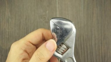 adam eski gümüş anahtarı zaman atlamalı genişliğini ayarlama
