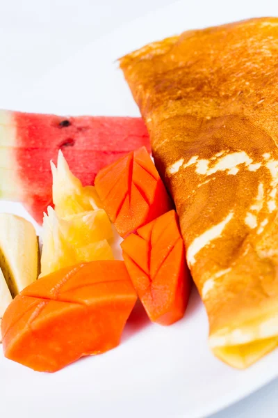 Mistura de frutas Crepe — Fotografia de Stock