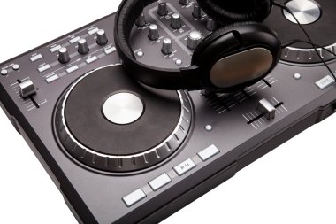 dj mikser ile kulaklıklar