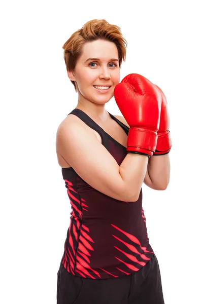 Sport giovane donna guantoni da boxe, faccia di fitness studio ragazza isolato su bianco — Foto Stock