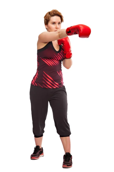 Sport jeune femme gants de boxe, visage de fitness girl studio isolé sur blanc — Photo