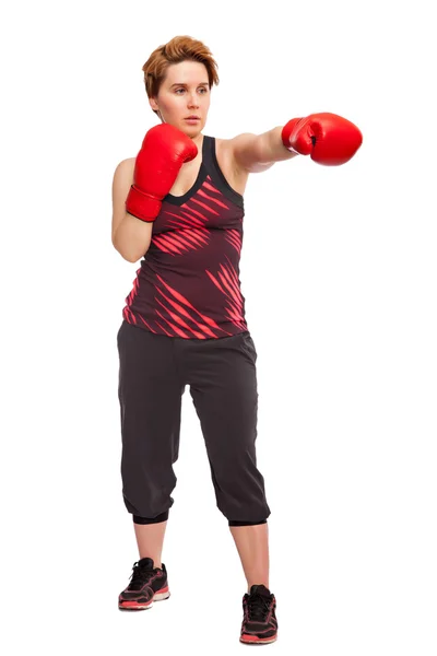 Sport giovane donna guantoni da boxe, faccia di fitness studio ragazza isolato su bianco — Foto Stock
