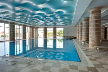 Spa resort kapalı havuzu