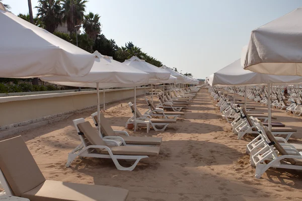 Spiaggia vuota dell'hotel — Foto Stock
