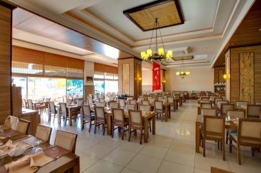 restoranda yan konut kompleksi