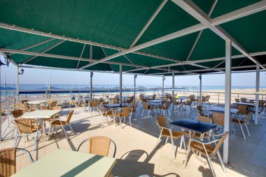 restoranda yan konut kompleksi