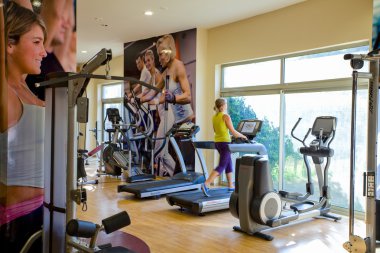 fitness tesisleri yan konut kompleksi