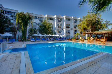 Eğlence kompleksi içinde yan görünüm