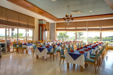 restoranda yan konut kompleksi