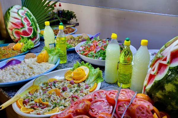 Smorgasbord in restaurant in residential complex in Side — Stock Photo, Image