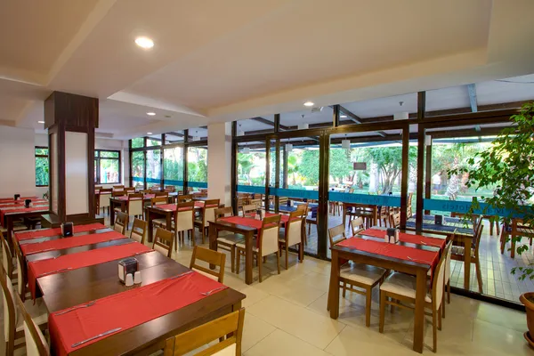 Restaurant in residentieel complex in kant — Stockfoto