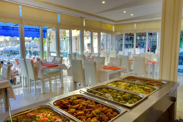 Restaurante em complexo residencial em Side — Fotografia de Stock