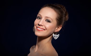 Kız küpe
