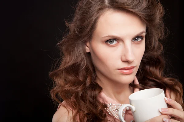 Beautiful Girl Drinking Tea or Coffee — Stock Photo, Image