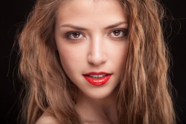 kadın profesyonel makyaj ile