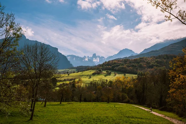 Naranjo Bulnes Asturias Spain Picu Urriellu Pozo Oracion Viewpoint Mirador — Stok fotoğraf