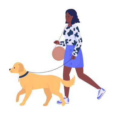 Sokak köpeğini gezdiren şık kadın yarı düz renk vektör karakterler. Yürüyen figürler. Beyazın üzerinde tam vücut insan. Web grafik tasarımı ve animasyonu için basit çizgi film stili çizimi