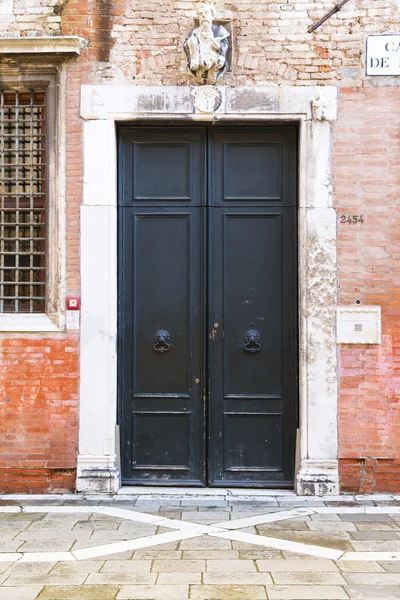 Tür in Venedig, Italien — Stockfoto