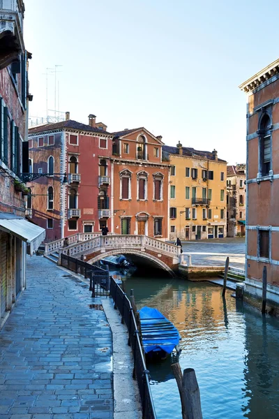 Canal en Venecia, Italia —  Fotos de Stock