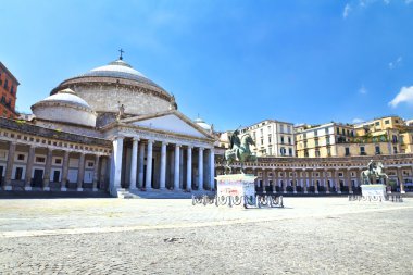 Piazza del Plebiscito, Napoli