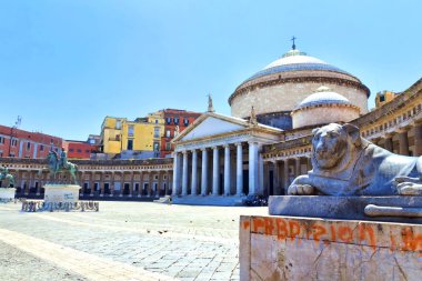 Piazza del Plebiscito, Napoli