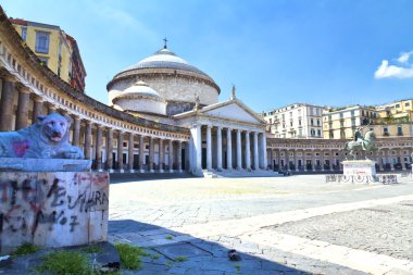 Piazza del Plebiscito, Napoli
