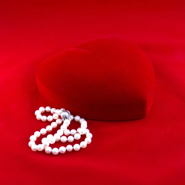 Necklace of pearls — Stock Photo, Image