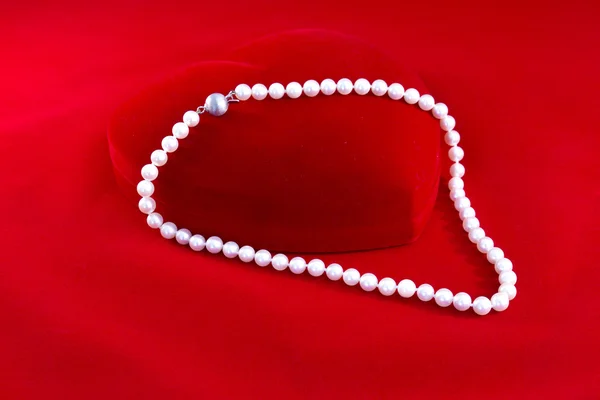 Necklace of pearls — Stock Photo, Image