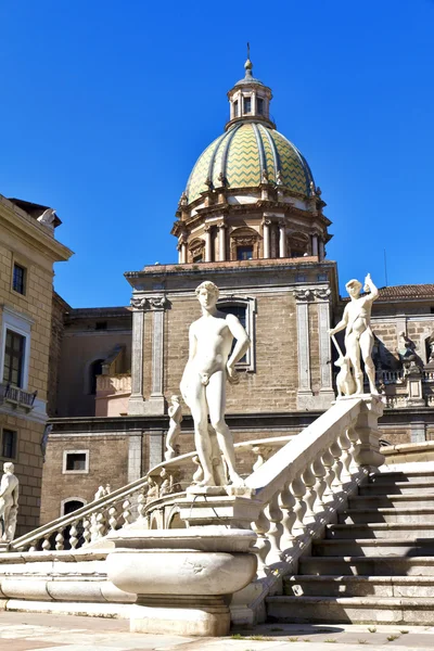 Palermo, Piazza Pretoria — Stock Photo, Image