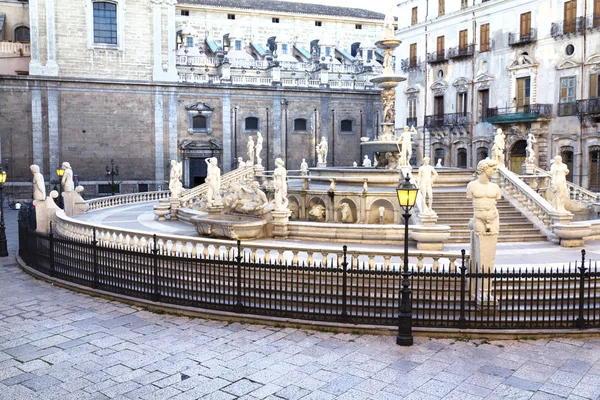 Palermo, Piazza Pretoria — Foto de Stock