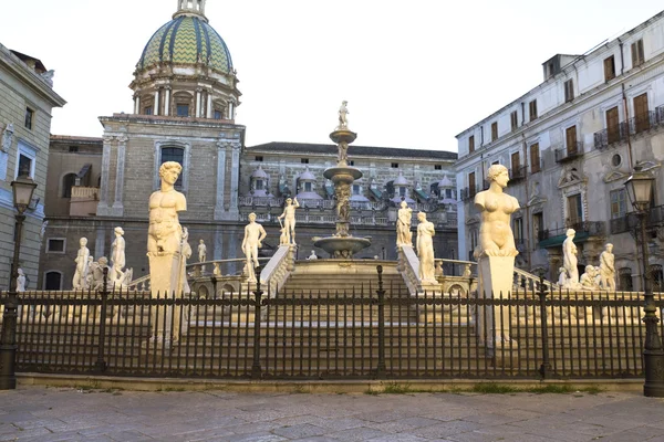 Palermo, Piazza Pretoria — Foto de Stock