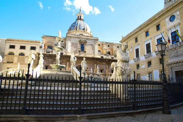 Palermo, Piazza Pretoria —  Fotos de Stock