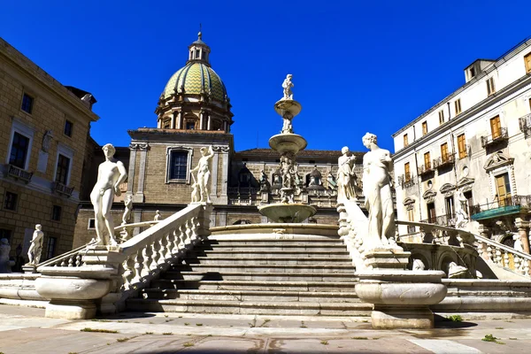 Palermo, Piazza Pretoria — Fotografia de Stock