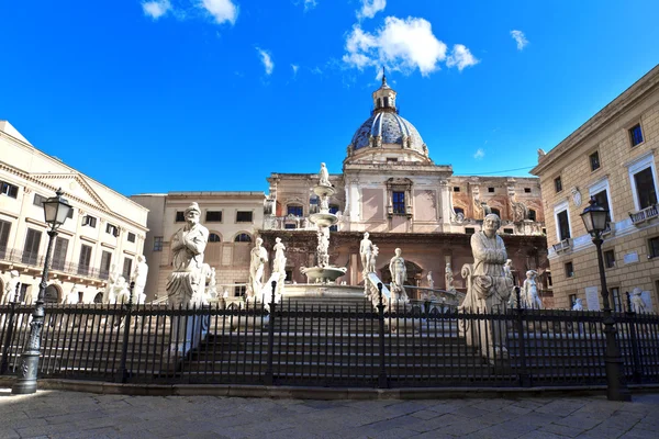 Palermo, Piazza Pretoria — Zdjęcie stockowe