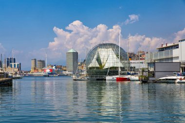 İtalya 'nın Biyosfer ile antik Cenova limanının güzel manzarası