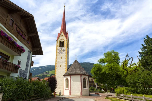 Gyönyörű Kilátás Nyílik Val Pusteria Közel Braies Dél Tirol — Stock Fotó